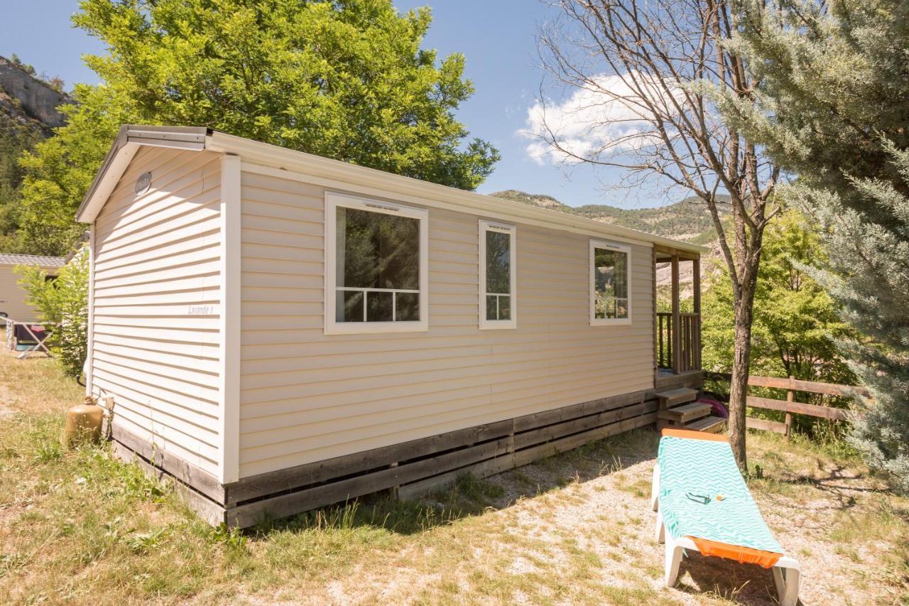 ホテル Camping Les Princes D'Orange Orpierre エクステリア 写真