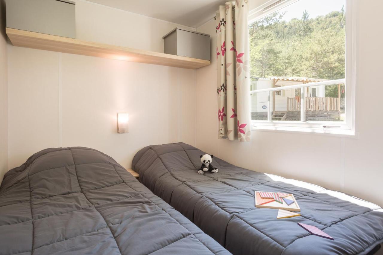 ホテル Camping Les Princes D'Orange Orpierre エクステリア 写真