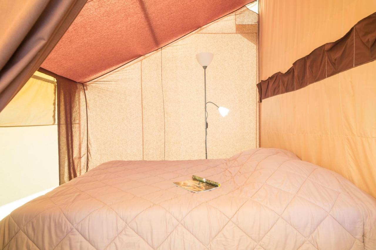 ホテル Camping Les Princes D'Orange Orpierre エクステリア 写真