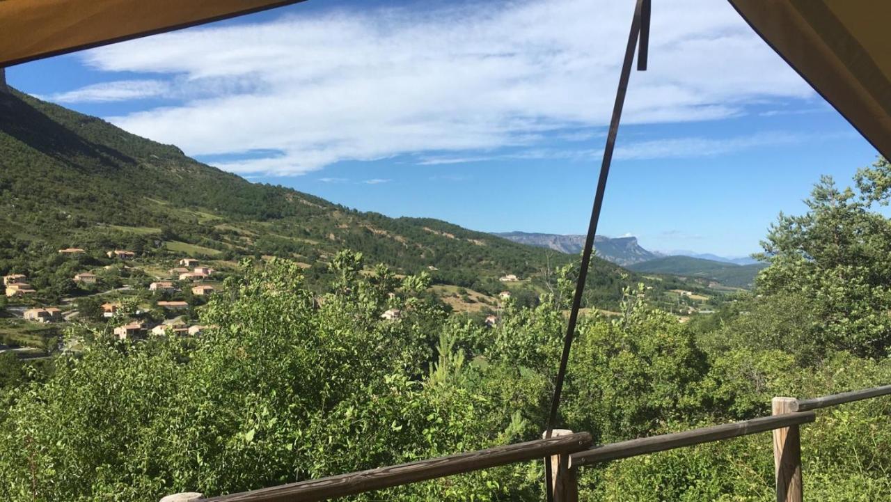 ホテル Camping Les Princes D'Orange Orpierre エクステリア 写真